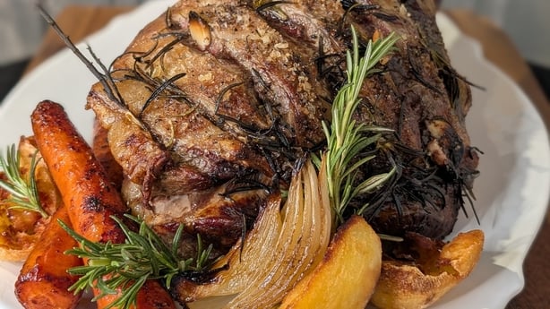 Grillet lam og grøntsager