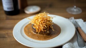 Cook Like a Chef: Filet Steak 'au poivre' med små pommes frites