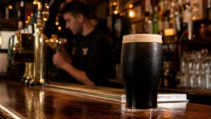 Derfor smager en Guinness helt anderledes i Irland end alle andre steder og det handler slet ikke om selve ølet
